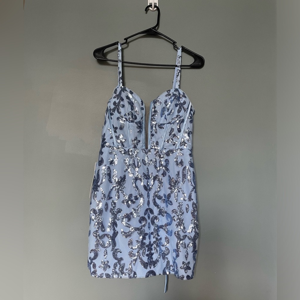 NWT Sparkly Sequin Lace Spaghetti Straps Bodycon Short Dress light Blue Medium